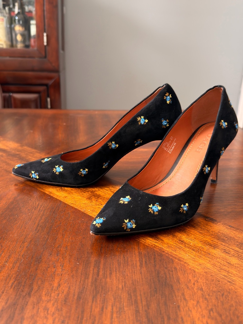 Coach Prairie suede pumps size 9 - Picture 3 of 8